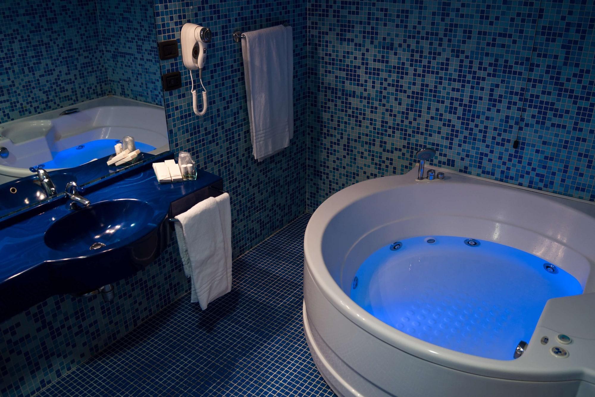 Hotel Blu - Sure Collection By Western Collegno