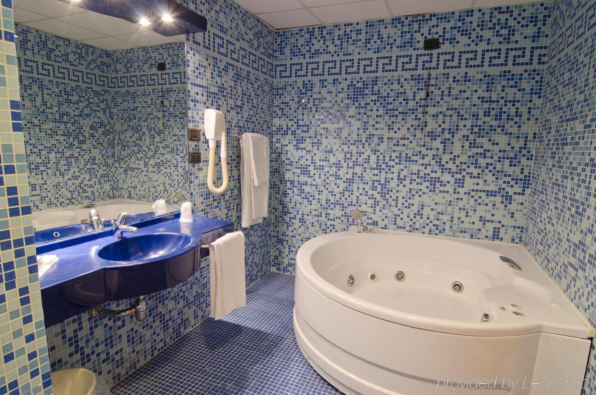 Blu - Sure Collection By Western Hotel Collegno
